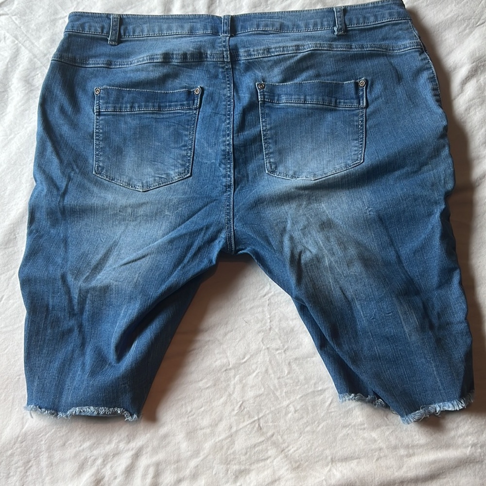 Ellos Jean Shorts Size: 16 - Picture 5 of 7